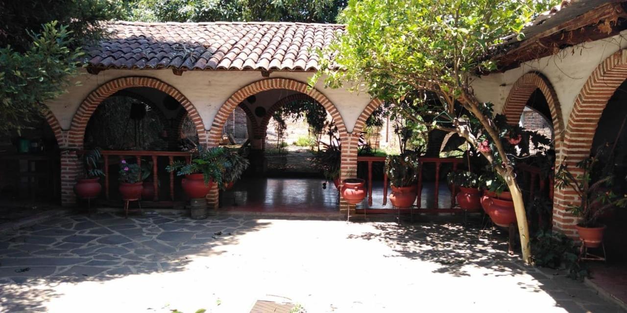 La Casa De Dona Emma Mazamitla Exterior photo